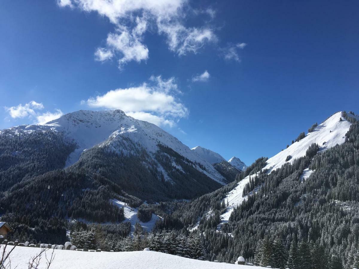 Haus Falger Appartamento Berwang Esterno foto